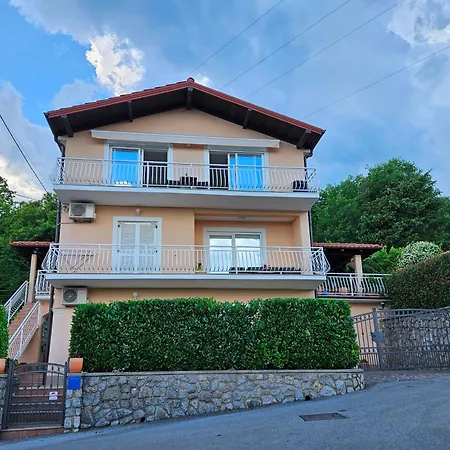 Appartement Ruza 1 *